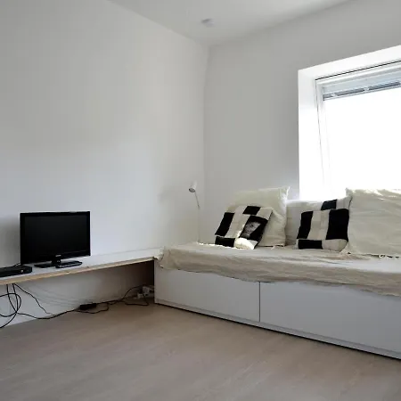 Seaside Comfort In Lejlighed De Haan